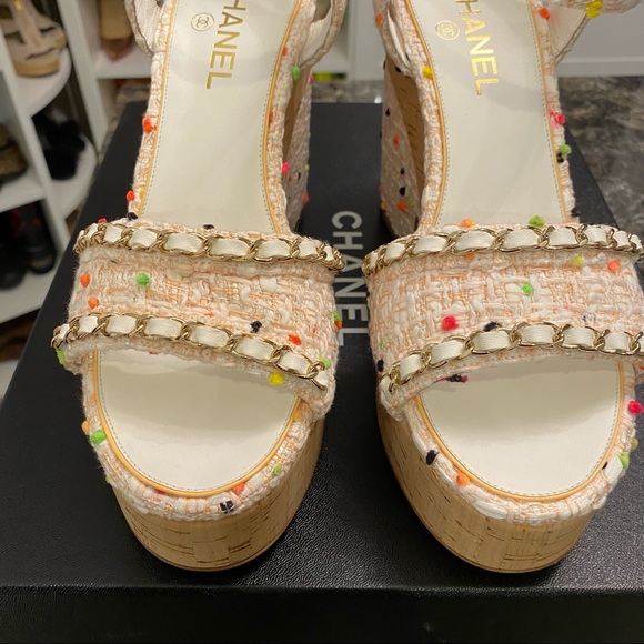 NWT CHANEL wedges, 41 - Picture 8 of 11
